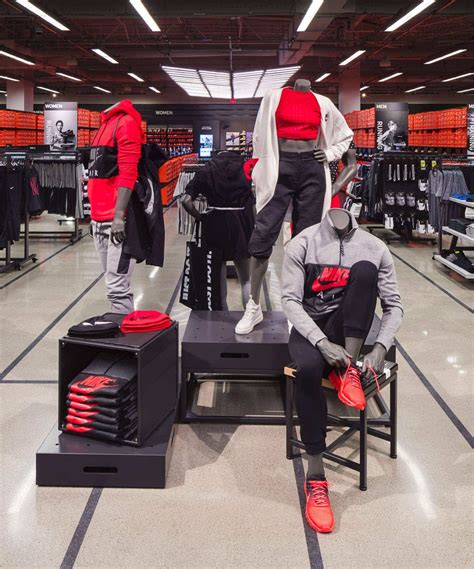 mondkapjes van nike|Nike Factory Stores.